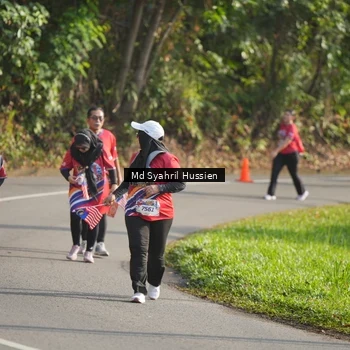 Runner Photo 6019101