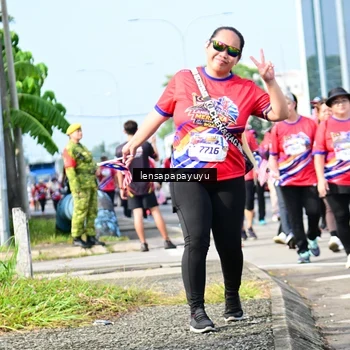Runner Photo 6019116