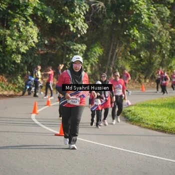 Runner Photo 6019119
