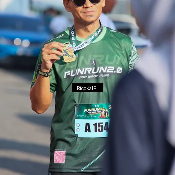 Runner Photo 6019147
