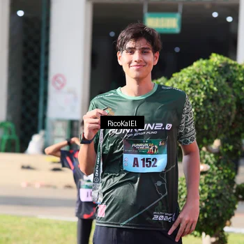 Runner Photo 6019199