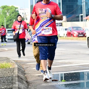Runner Photo 6019220
