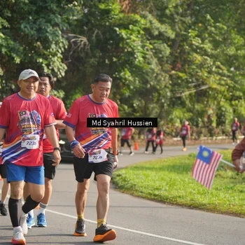 Runner Photo 6019244