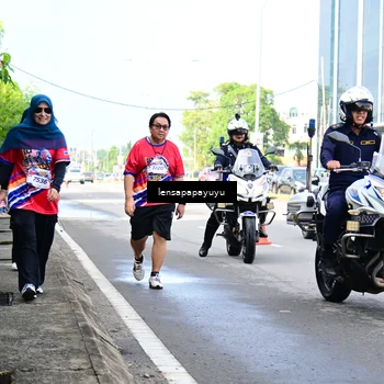 Runner Photo 6019391