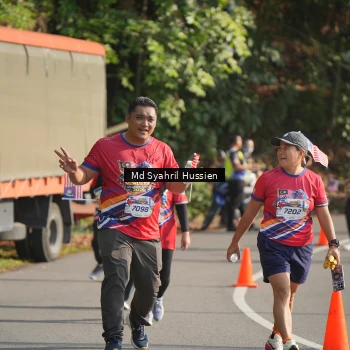 Runner Photo 6019459