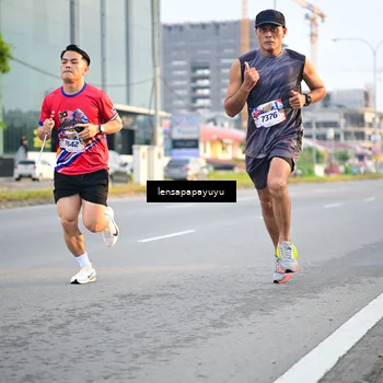 Runner Photo 6019493
