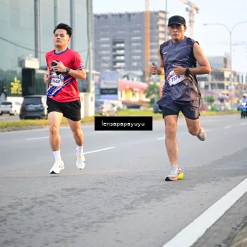 Runner Photo 6019497