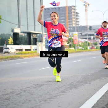 Runner Photo 6019517