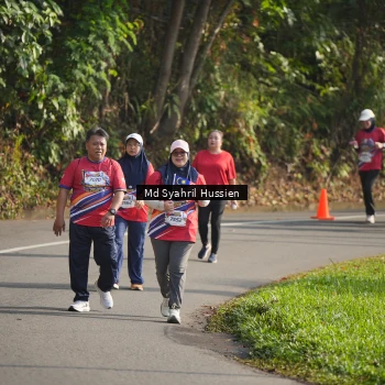 Runner Photo 6019575