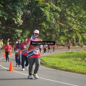 Runner Photo 6019593