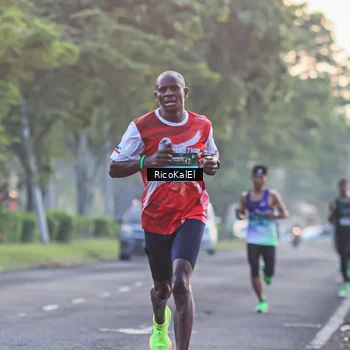 Runner Photo 6019672