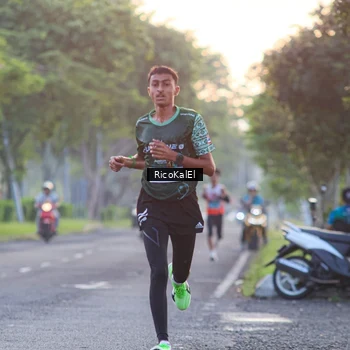 Runner Photo 6019682