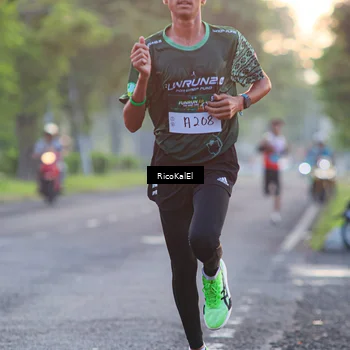 Runner Photo 6019688
