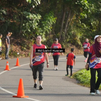 Runner Photo 6019690