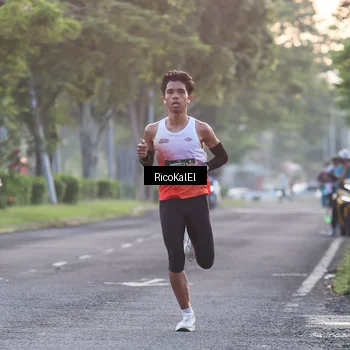 Runner Photo 6019702