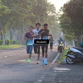 Runner Photo 6019705