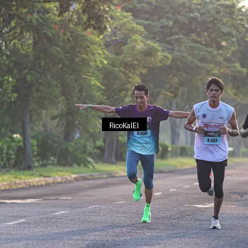 Runner Photo 6019709