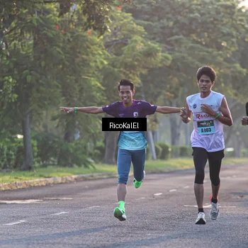 Runner Photo 6019712