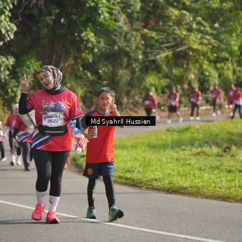 Runner Photo 6019716