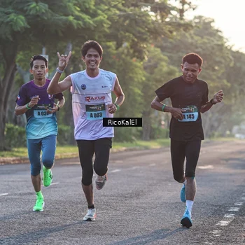 Runner Photo 6019718