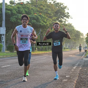 Runner Photo 6019750