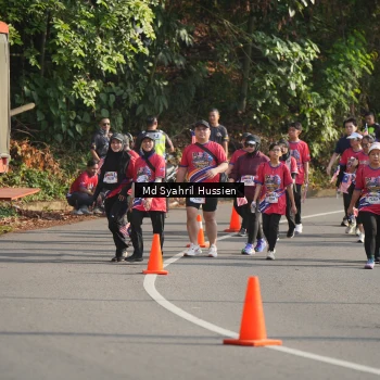 Runner Photo 6019799
