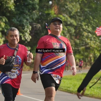 Runner Photo 6019815