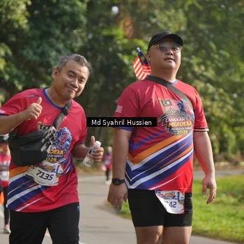 Runner Photo 6019817