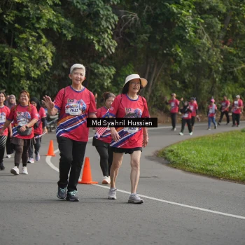 Runner Photo 6019923