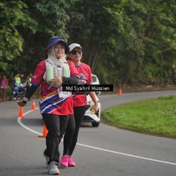 Runner Photo 6020002