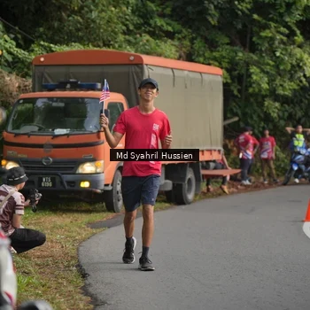 Runner Photo 6020003
