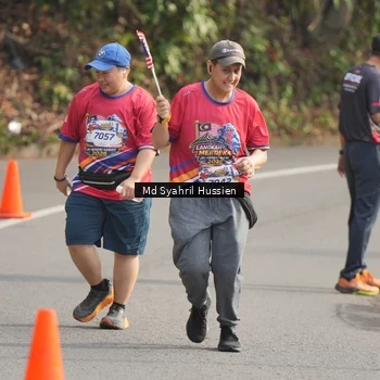 Runner Photo 6020052