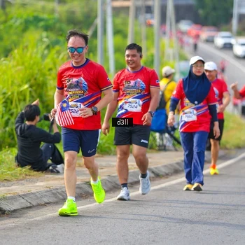Runner Photo 6020119