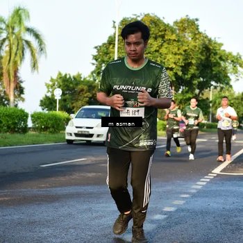 Runner Photo 6020123