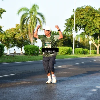 Runner Photo 6020130