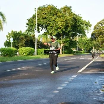 Runner Photo 6020147