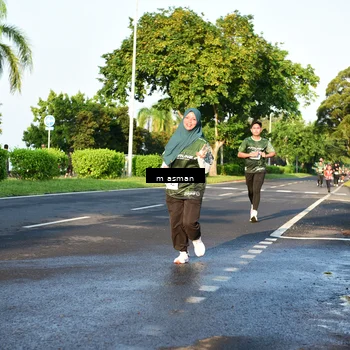Runner Photo 6020174
