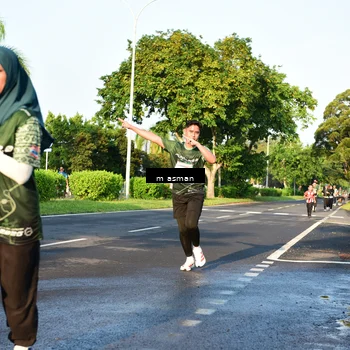 Runner Photo 6020181