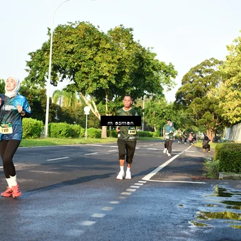 Runner Photo 6020184