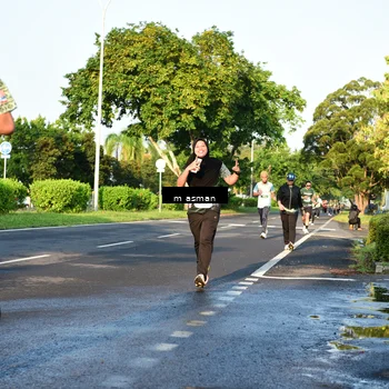 Runner Photo 6020195