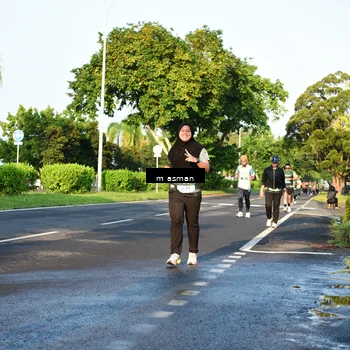 Runner Photo 6020197