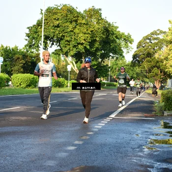 Runner Photo 6020199