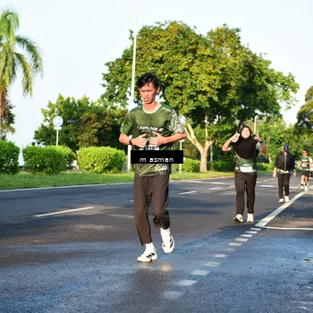 Runner Photo 6020201