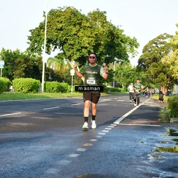 Runner Photo 6020210