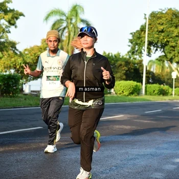 Runner Photo 6020213