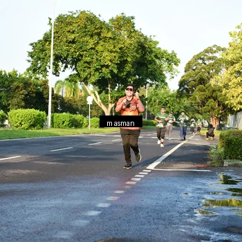 Runner Photo 6020237