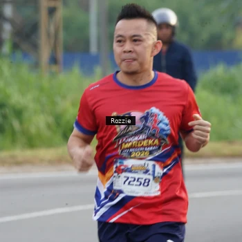 Runner Photo 6020244