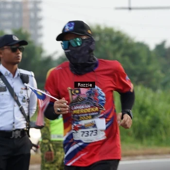 Runner Photo 6020261