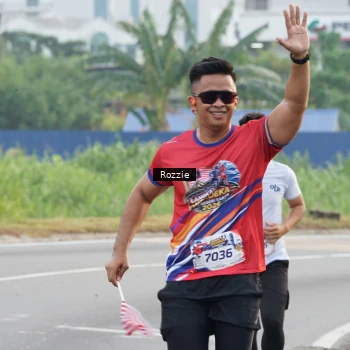 Runner Photo 6020267