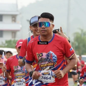 Runner Photo 6020275